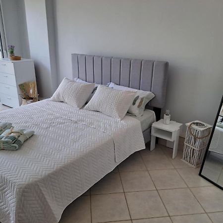 Hestia Airport House - Artemis Apartman Kültér fotó