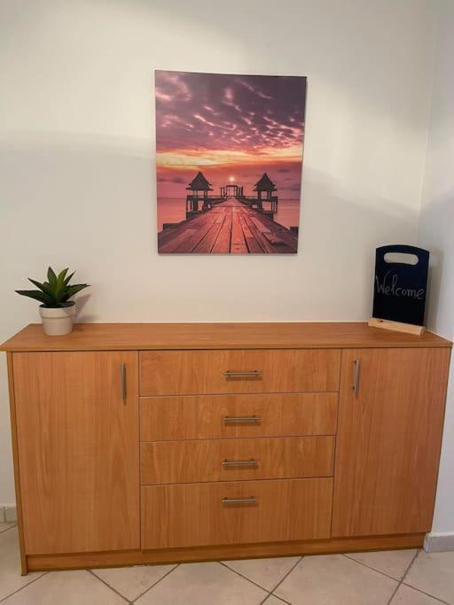 Hestia Airport House - Artemis Apartman Kültér fotó